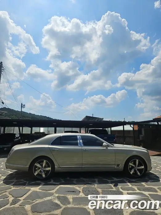 Bentley Mulsanne 2018 6.8 автомат (гидро), фото 7 Bentley Mulsanne 2018 6.8 автомат (гидро), фото 7