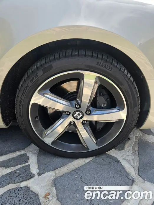 Bentley Mulsanne 2018 6.8 автомат (гидро), фото 8 Bentley Mulsanne 2018 6.8 автомат (гидро), фото 8