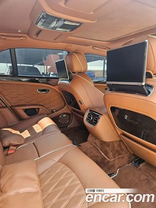 Bentley Mulsanne 2018 6.8 автомат (гидро), фото 10 Bentley Mulsanne 2018 6.8 автомат (гидро), фото 10