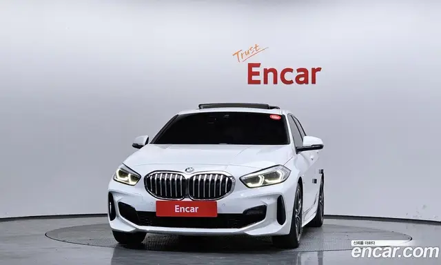 BMW 1 серия 2022 2.0 автомат (гидро), миниатюра 3