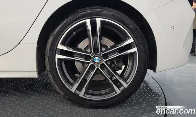 BMW 1 серия 2022 2.0 автомат (гидро), миниатюра 7
