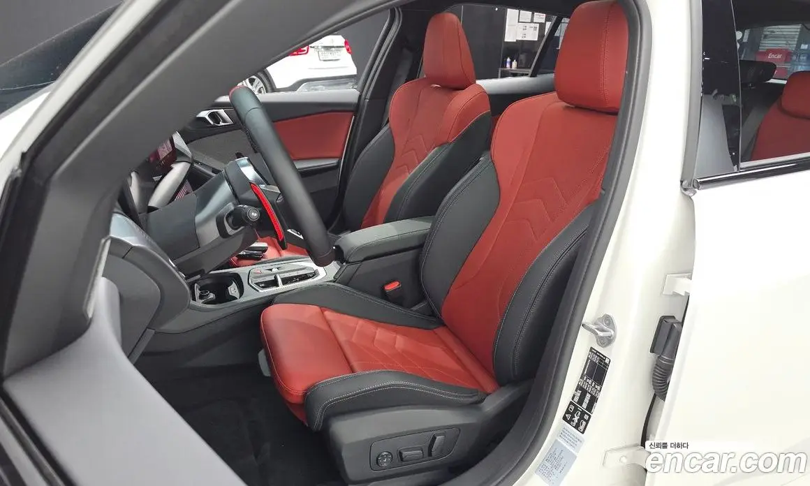BMW 1 серия 2025 2.0 автомат (гидро), фото 13