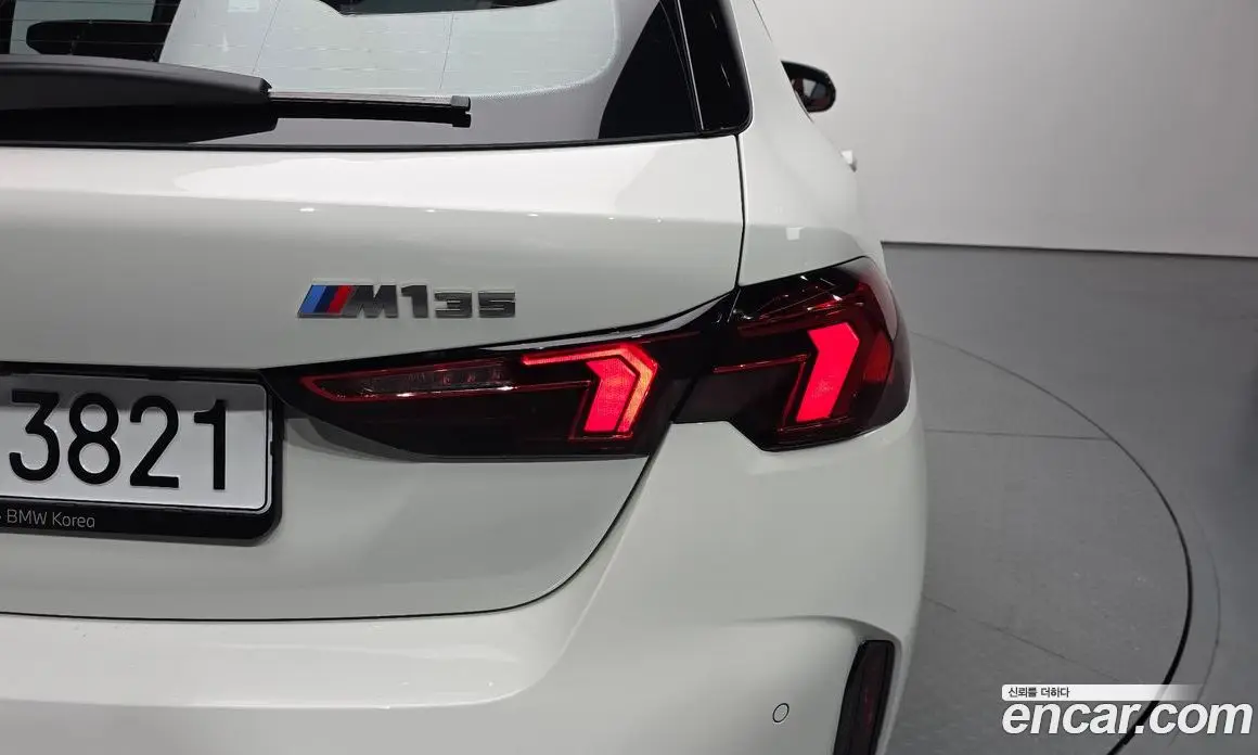 BMW 1 серия 2025 2.0 автомат (гидро), фото 9