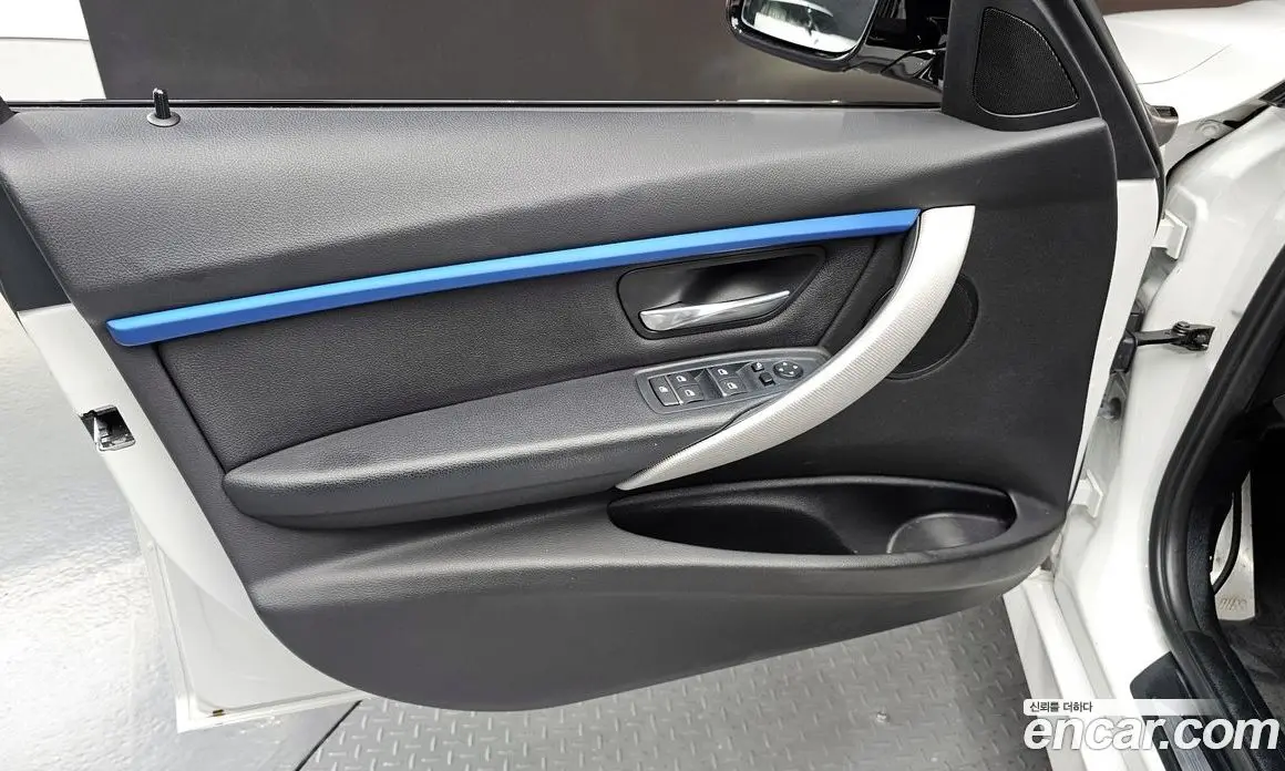 BMW 3 серия 2017 2.0 автомат (гидро), фото 14