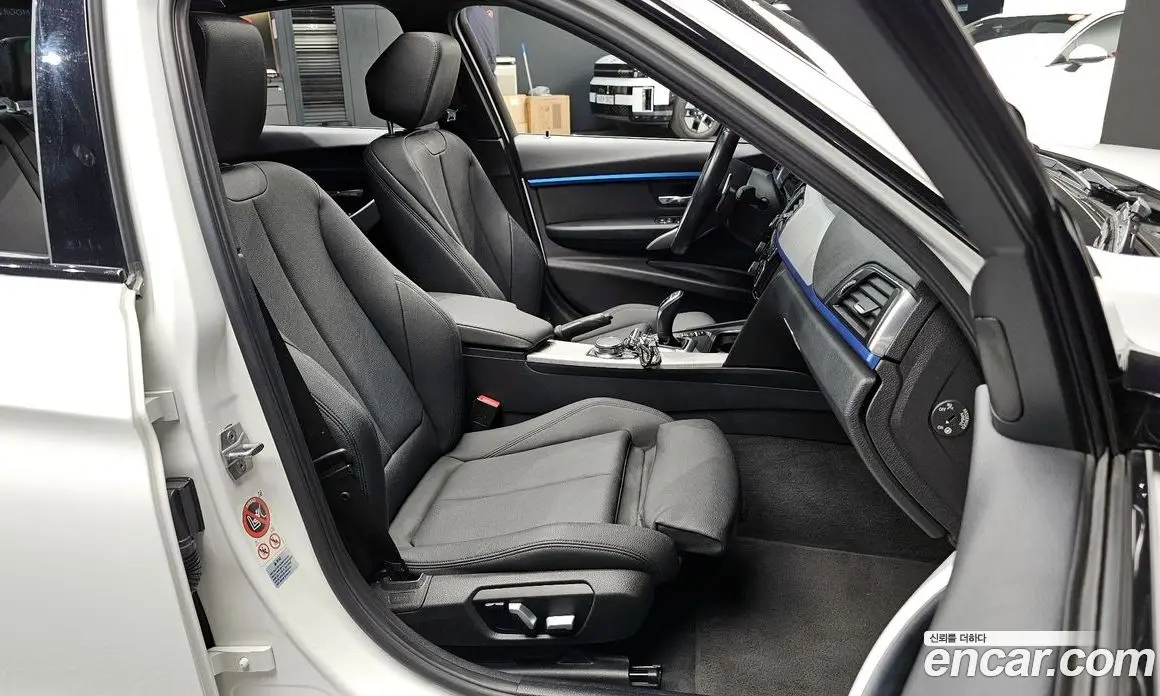 BMW 3 серия 2017 2.0 автомат (гидро), фото 16