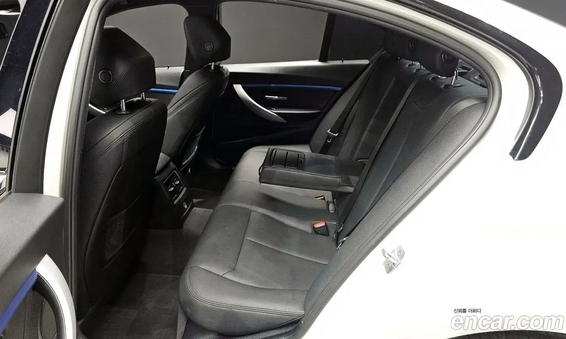 BMW 3 серия 2017 2.0 автомат (гидро), фото 17
