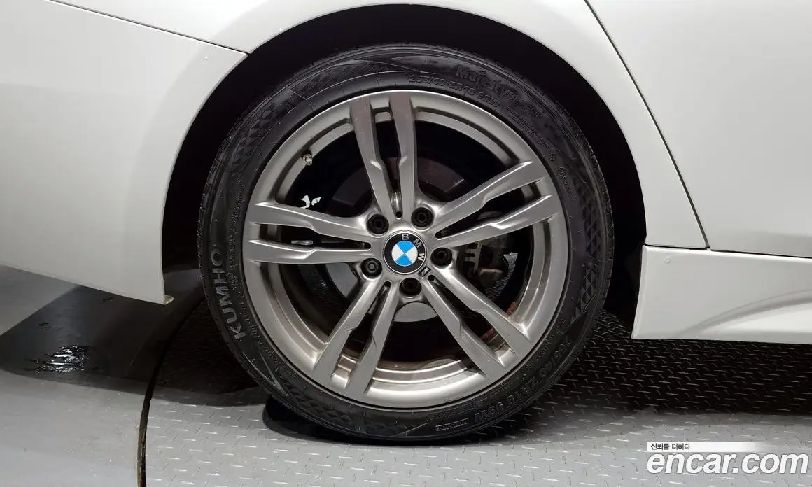 BMW 3 серия 2017 2.0 автомат (гидро), фото 5