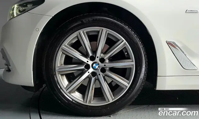 BMW 5 серия 2018 2.0 автомат (гидро), миниатюра 5 BMW 5 серия 2018 2.0 автомат (гидро), миниатюра 5
