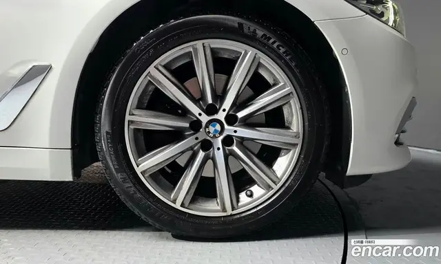 BMW 5 серия 2018 2.0 автомат (гидро), миниатюра 7 BMW 5 серия 2018 2.0 автомат (гидро), миниатюра 7