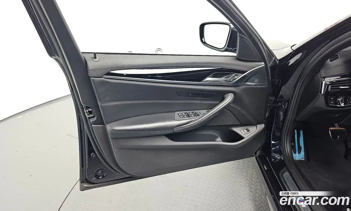 BMW 5 серия 2019 2.0 автомат (гидро), фото 13