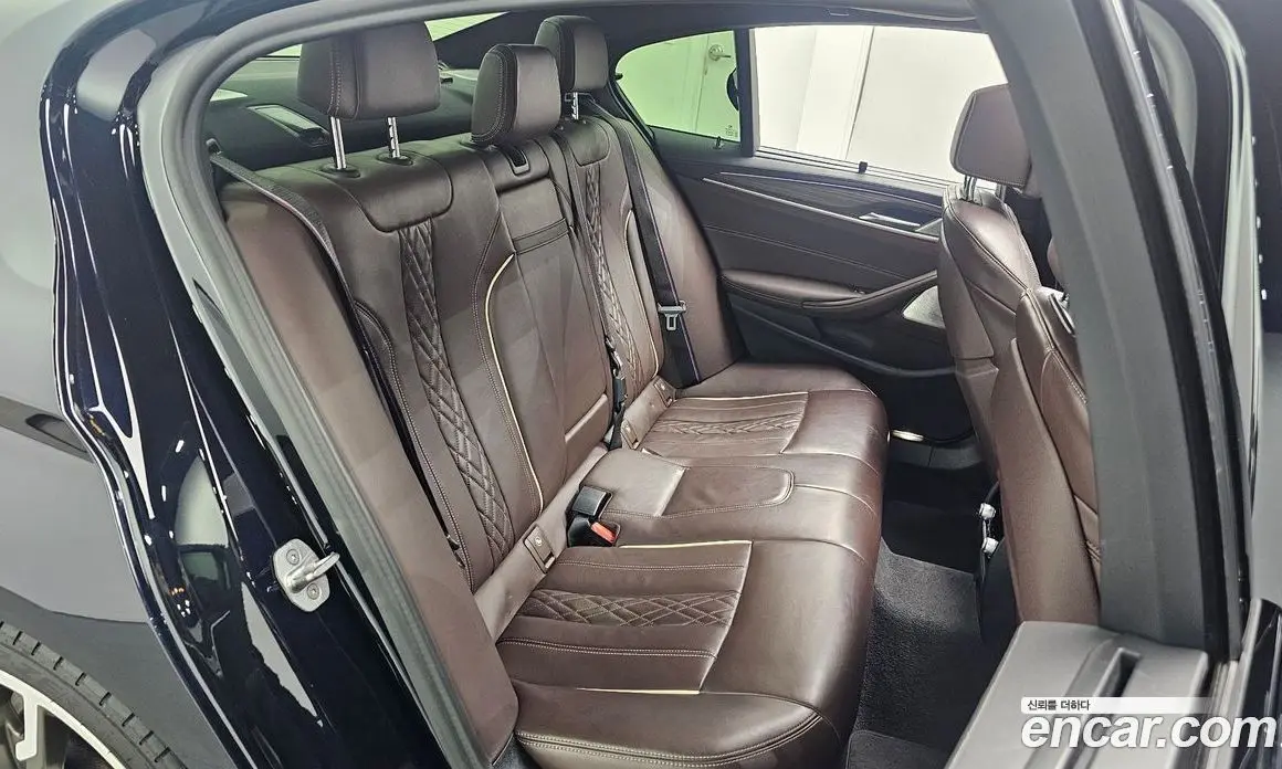 BMW 5 серия 2020 4.4 автомат (гидро), фото 17