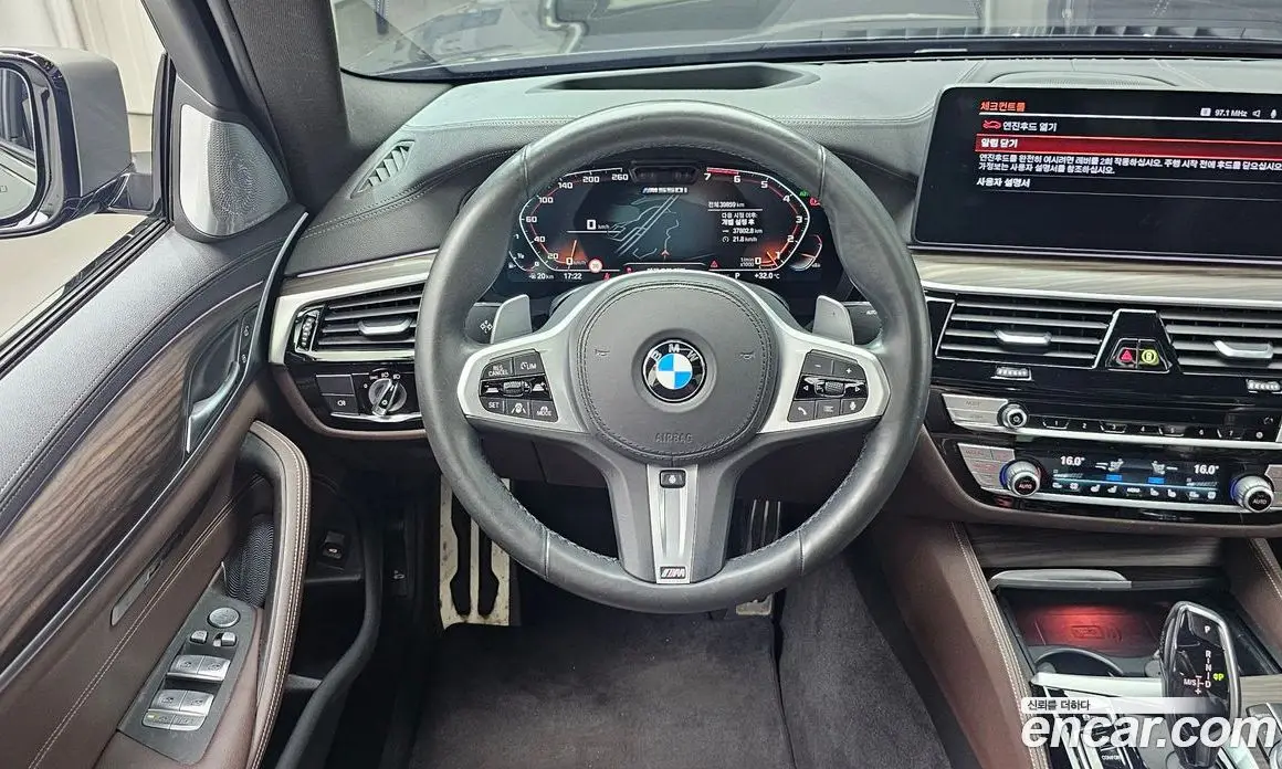 BMW 5 серия 2020 4.4 автомат (гидро), фото 19