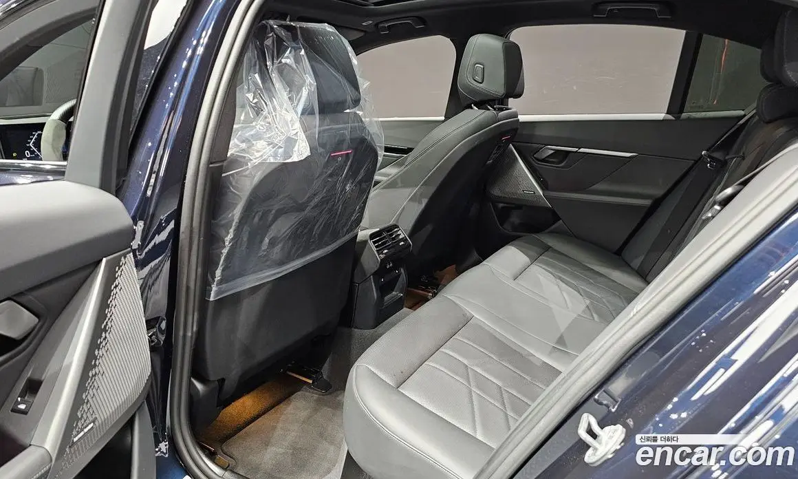 BMW 5 серия 2024 2.0 автомат (гидро), фото 17