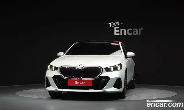 BMW 5 серия 2025 2.0 автомат (гидро), миниатюра 2