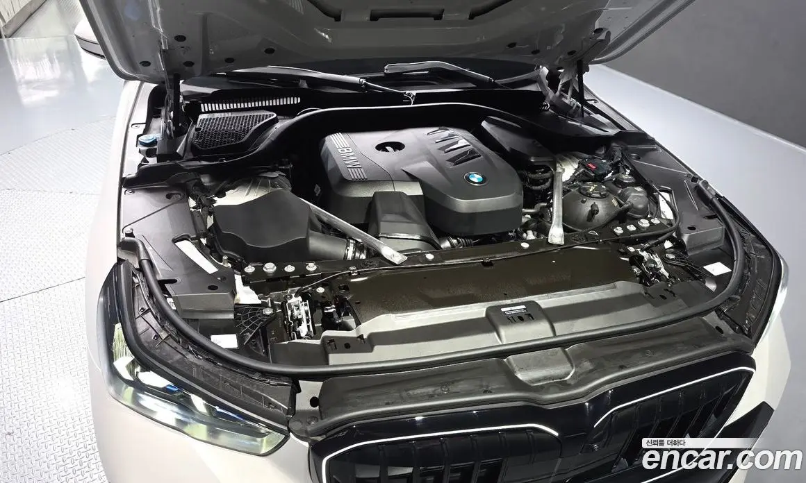 BMW 5 серия 2025 2.0 автомат (гидро), фото 5