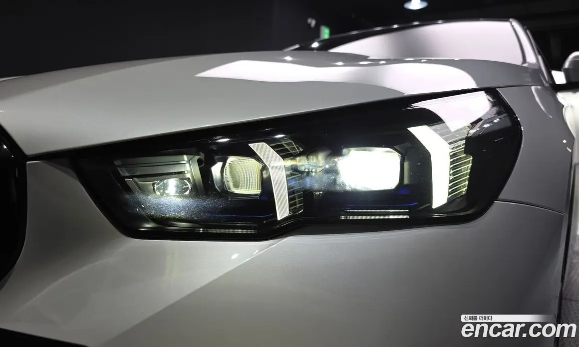 BMW 5 серия 2025 2.0 автомат (гидро), фото 7