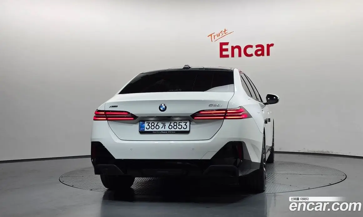 BMW 5 серия 2025 2.0 автомат (гидро), фото 4
