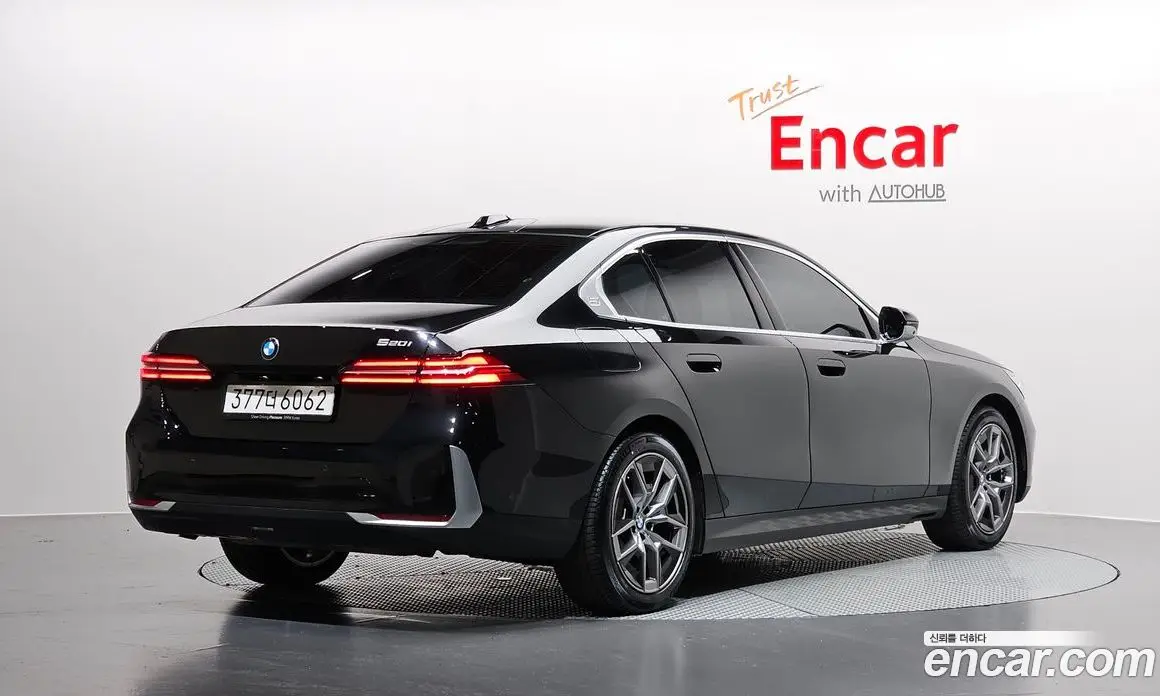BMW 5 серия 2025 2.0 автомат (гидро), фото 1 BMW 5 серия 2025 2.0 автомат (гидро), фото 1