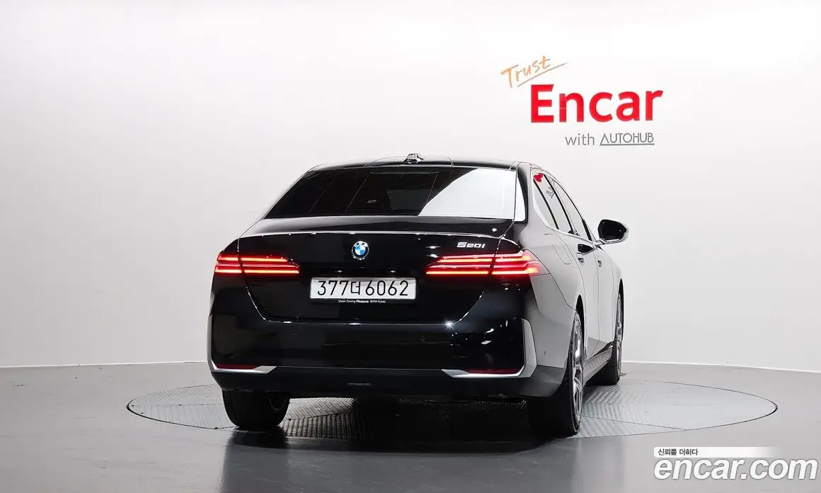 BMW 5 серия 2025 2.0 автомат (гидро), фото 3 BMW 5 серия 2025 2.0 автомат (гидро), фото 3