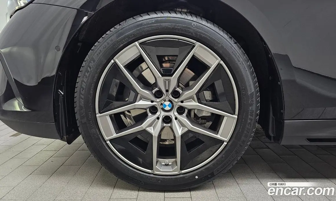 BMW 5 серия 2025 2.0 автомат (гидро), фото 4 BMW 5 серия 2025 2.0 автомат (гидро), фото 4