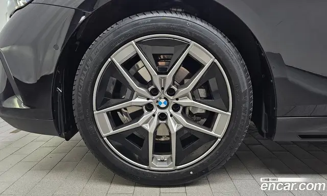 BMW 5 серия 2025 2.0 автомат (гидро), миниатюра 4 BMW 5 серия 2025 2.0 автомат (гидро), миниатюра 4