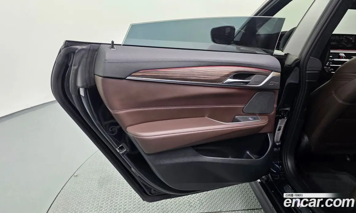 BMW 6 серия 2019 3.0 автомат (гидро), фото 15 BMW 6 серия 2019 3.0 автомат (гидро), фото 15