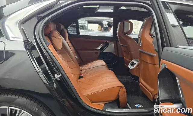 BMW 7 серия 2023 3.0 автомат (гидро), миниатюра 12