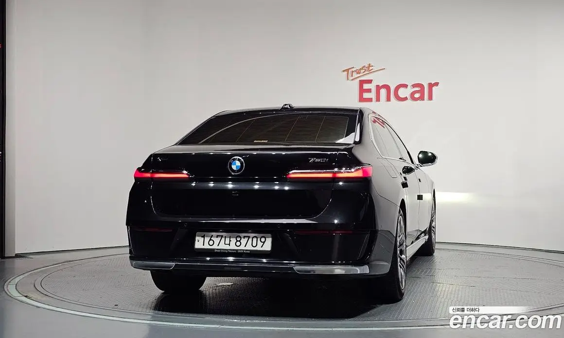 BMW 7 серия 2023 3.0 автомат (гидро), фото 4