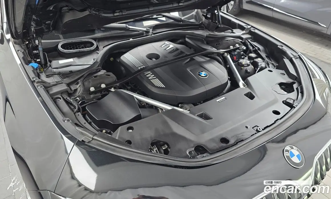 BMW 7 серия 2023 3.0 автомат (гидро), фото 6