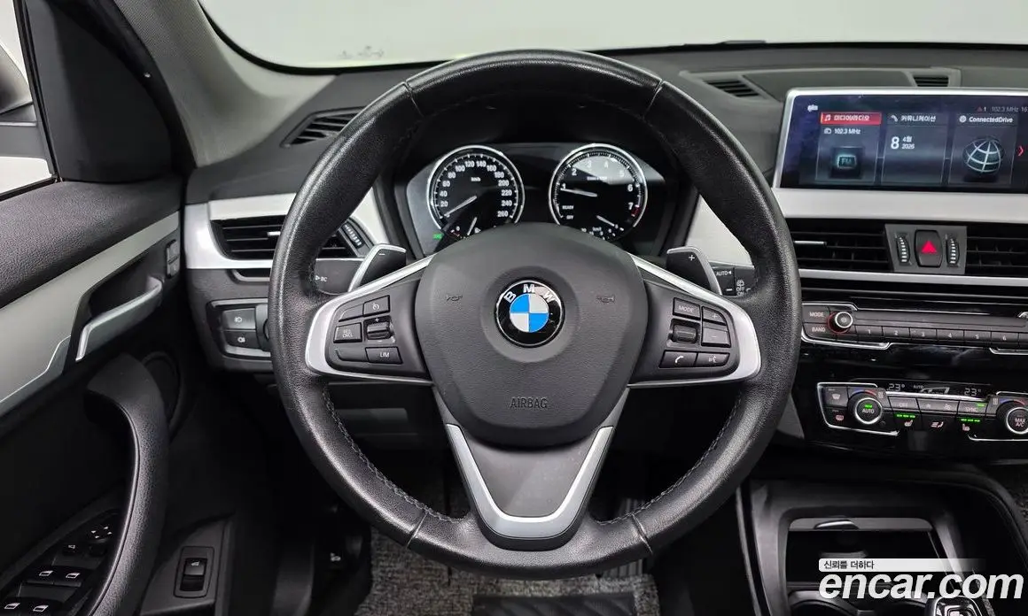 BMW X1 2020 2.0 автомат (гидро), фото 18
