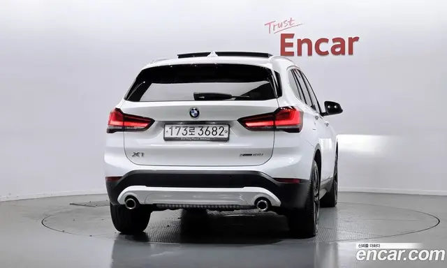 BMW X1 2020 2.0 автомат (гидро), миниатюра 4