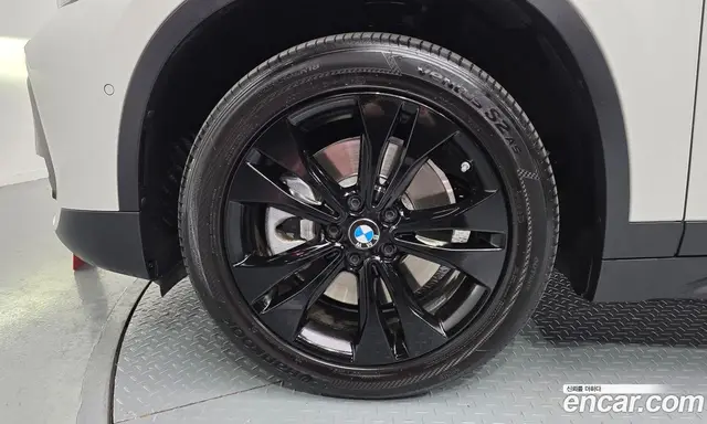 BMW X1 2020 2.0 автомат (гидро), миниатюра 5