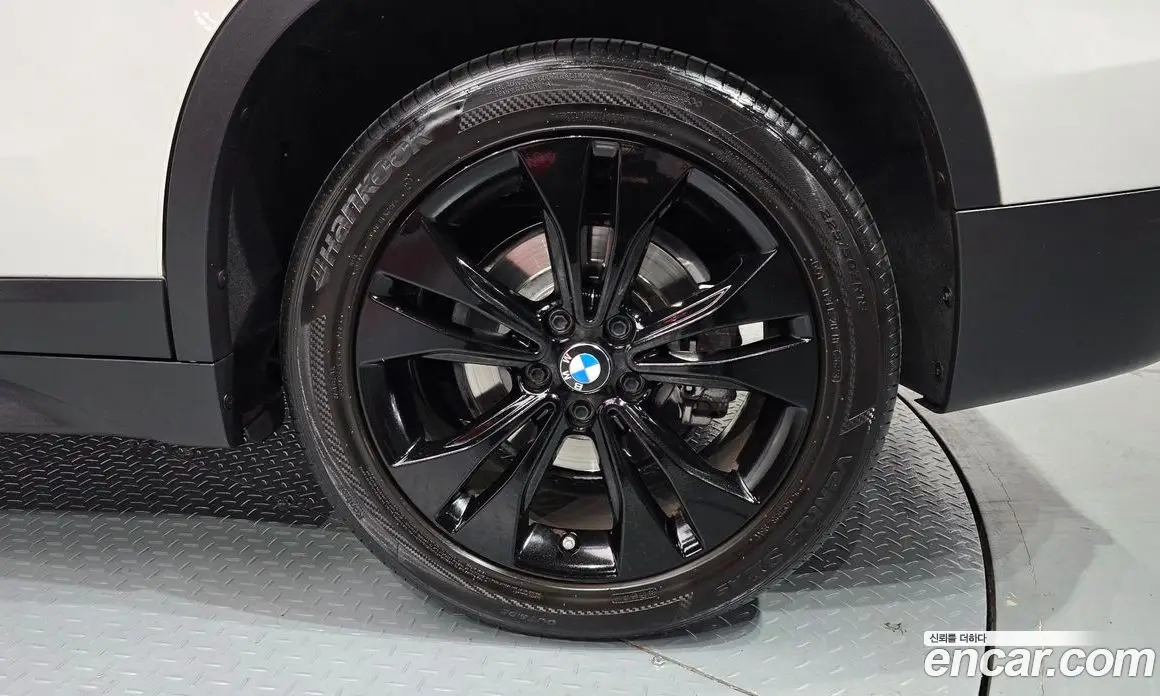 BMW X1 2020 2.0 автомат (гидро), фото 7