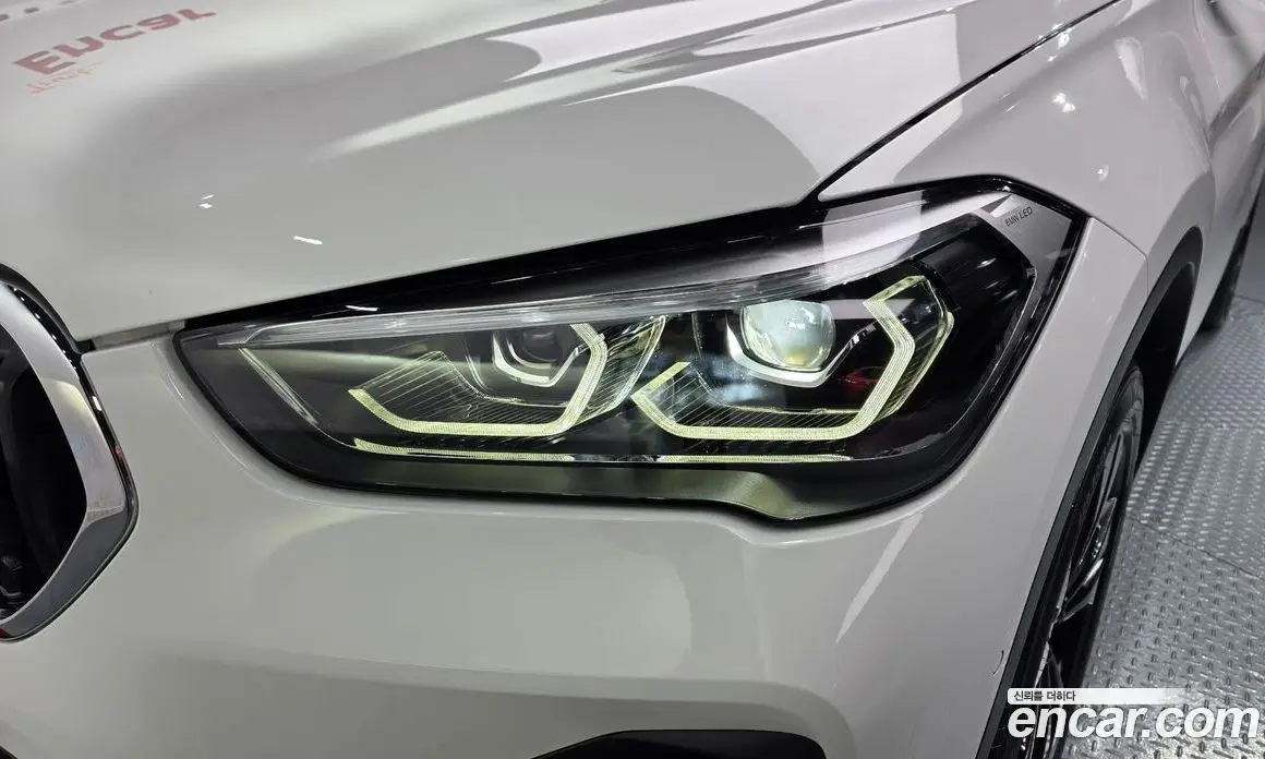 BMW X1 2020 2.0 автомат (гидро), фото 8