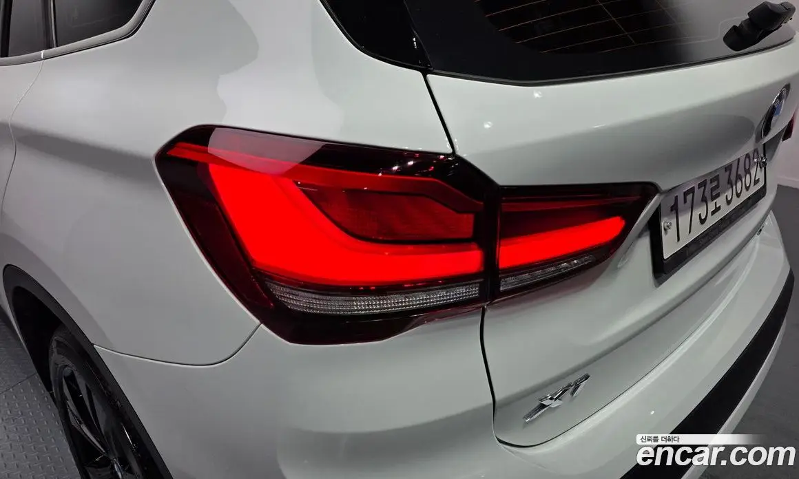 BMW X1 2020 2.0 автомат (гидро), фото 9