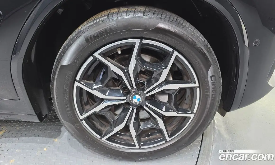 BMW X3 2022 2.0 автомат (гидро), фото 7