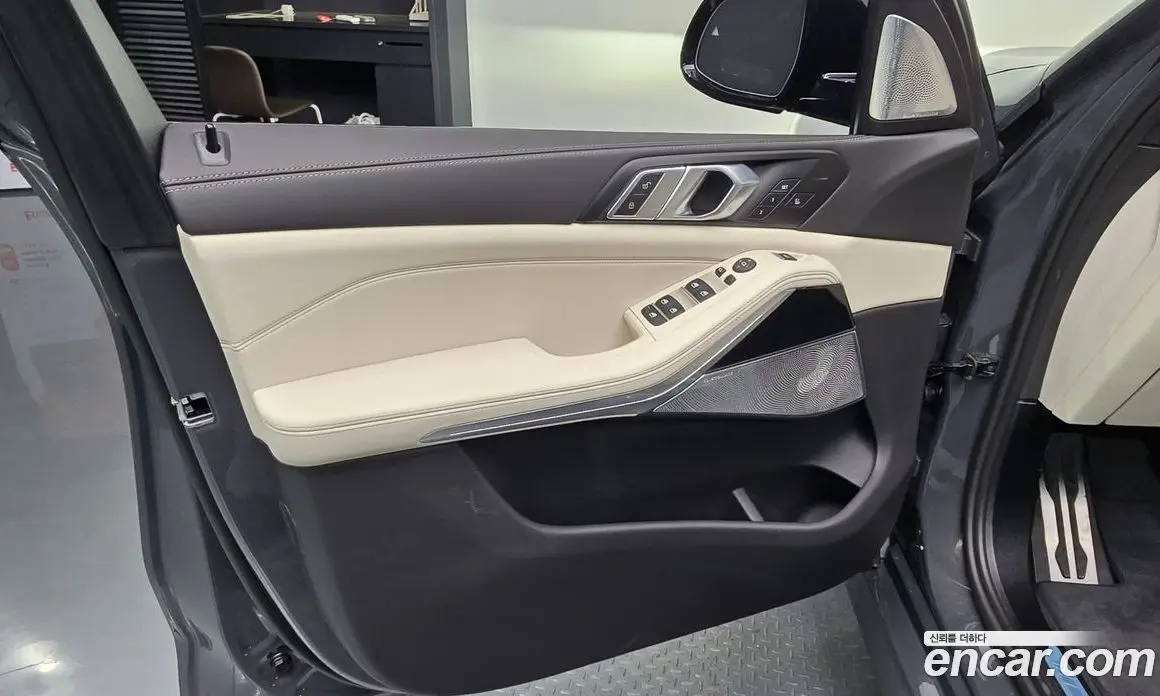 BMW X5 2025 3.0 автомат (гидро), фото 13