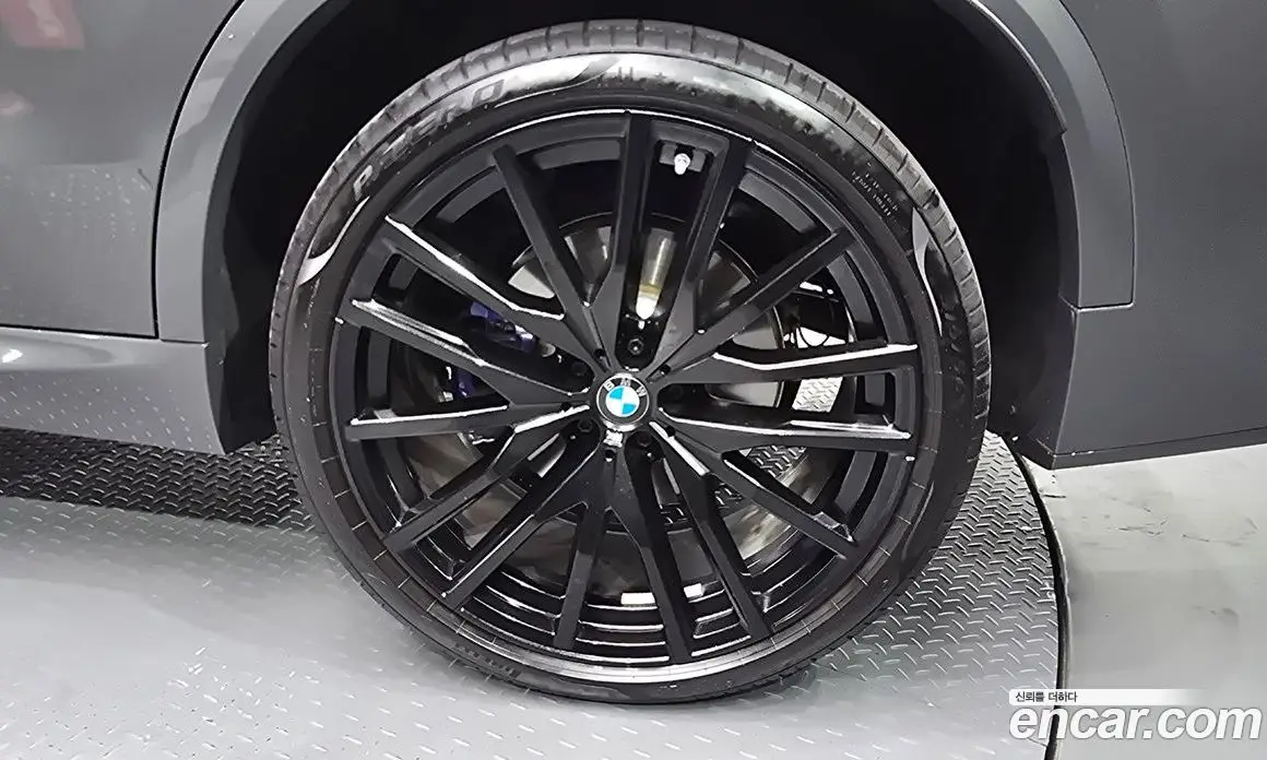 BMW X5 2025 3.0 автомат (гидро), фото 6