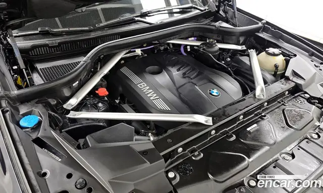 BMW X6 2024 3.0 автомат (гидро), миниатюра 6
