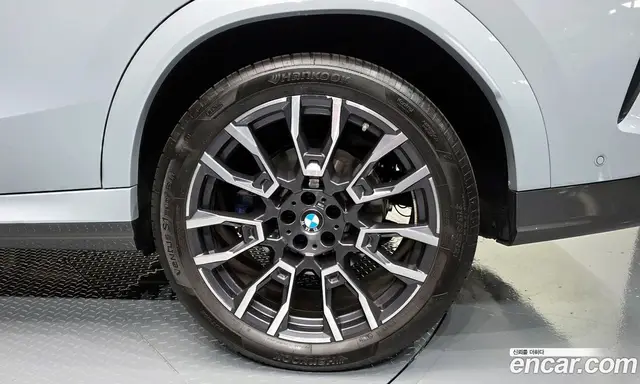 BMW X6 2024 3.0 автомат (гидро), миниатюра 7