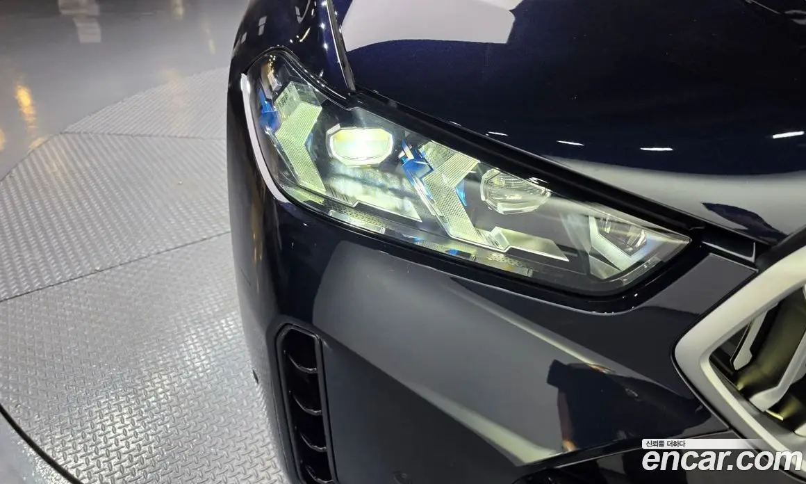 BMW X6 2025 3.0 автомат (гидро), фото 8