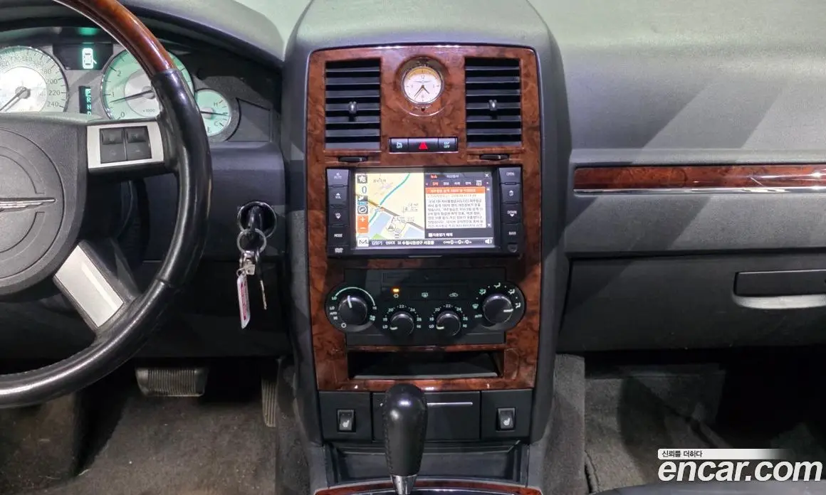 Chrysler 300C 2010 3.5 автомат (гидро), фото 19 Chrysler 300C 2010 3.5 автомат (гидро), фото 19