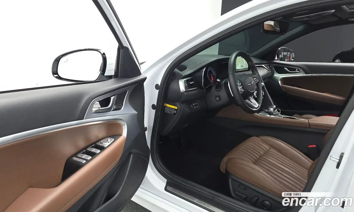 Genesis G70 2019 2.0 автомат (гидро), фото 17 Genesis G70 2019 2.0 автомат (гидро), фото 17