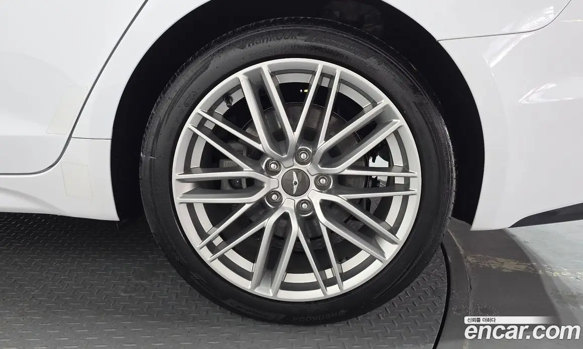Genesis G70 2019 2.0 автомат (гидро), фото 7 Genesis G70 2019 2.0 автомат (гидро), фото 7