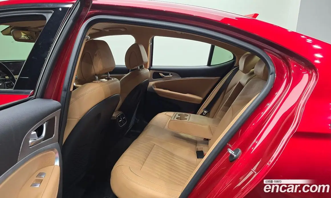 Genesis G70 2021 2.0 автомат (гидро), фото 16 Genesis G70 2021 2.0 автомат (гидро), фото 16