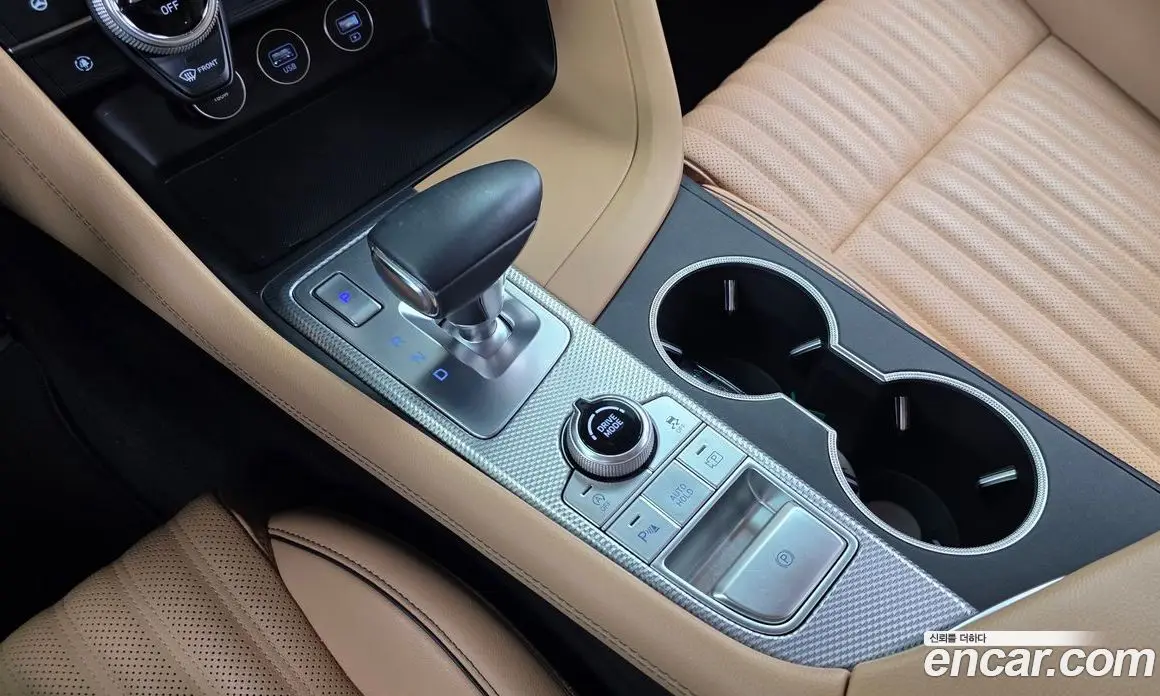 Genesis G70 2023 2.0 автомат (гидро), фото 12