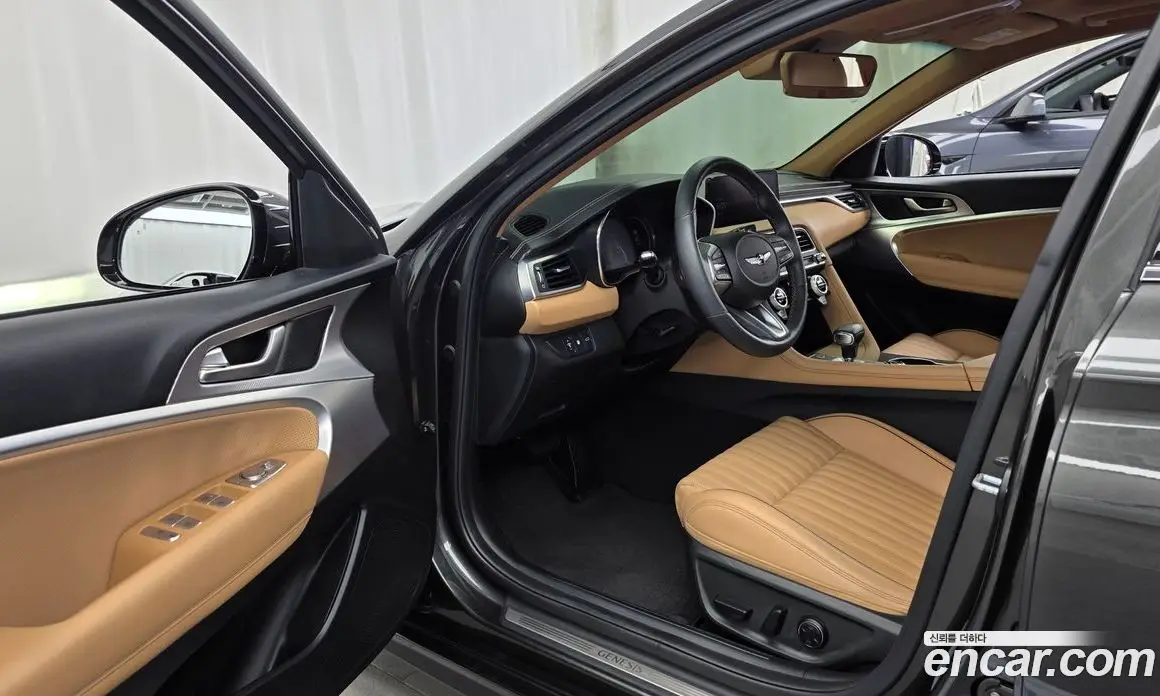 Genesis G70 2023 2.0 автомат (гидро), фото 13