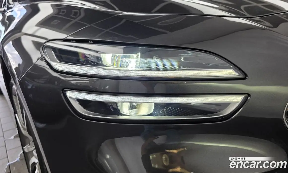Genesis G70 2023 2.0 автомат (гидро), фото 8