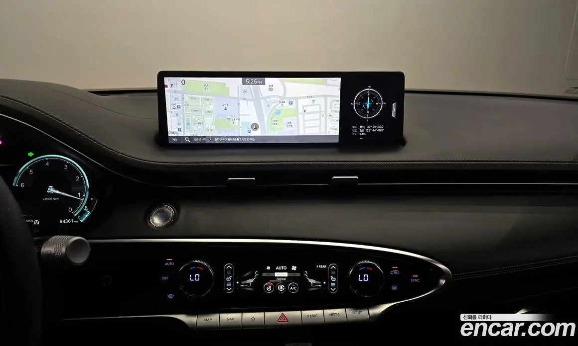 Genesis GV70 2021 2.2 автомат (гидро), фото 20
