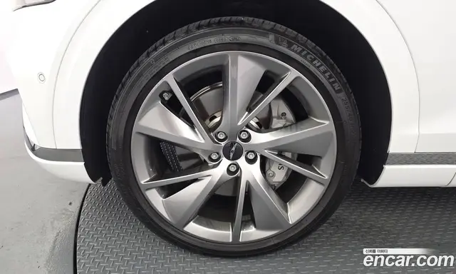 Genesis GV70 2024 2.5 автомат (гидро), миниатюра 5